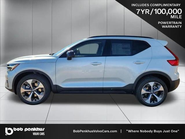 2026 Volvo XC40 Plus, B5 AWD Gas (mild hybrid), Dark