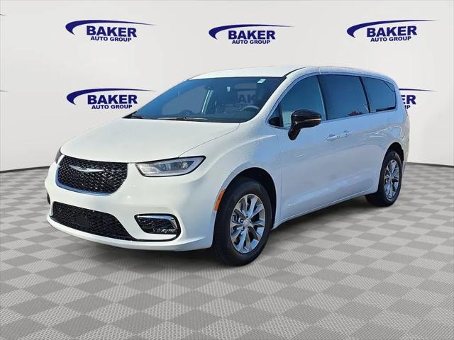 2026 Chrysler Pacifica Select AWD