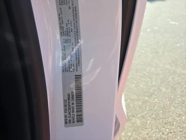 2026 Chrysler Pacifica Select AWD