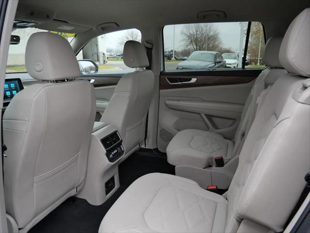 2026 Volkswagen Atlas SE with Technology