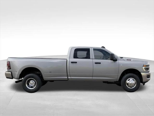 2026 Ram 3500 Tradesman Crew Cab 4x4 8' Box