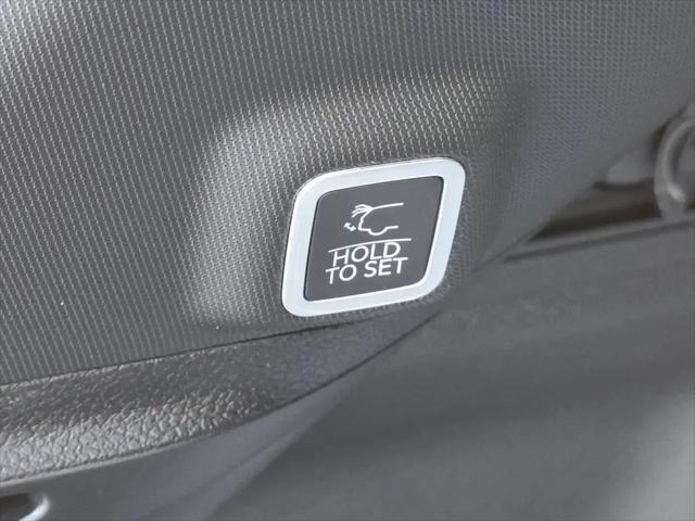 2025 Jeep Grand Cherokee Laredo X 4x2