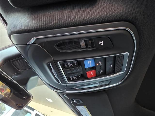 2025 Jeep Grand Cherokee Laredo X 4x2