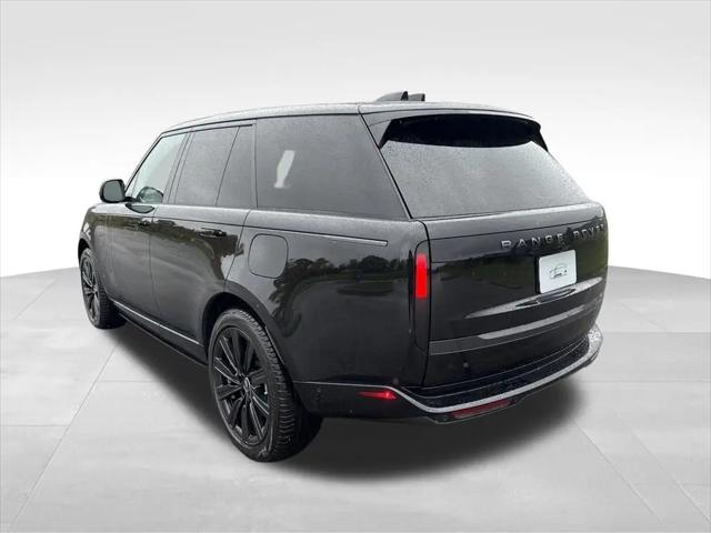 2025 Land Rover Range Rover P550e SE