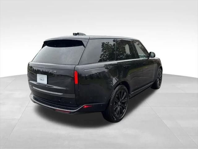 2025 Land Rover Range Rover P550e SE