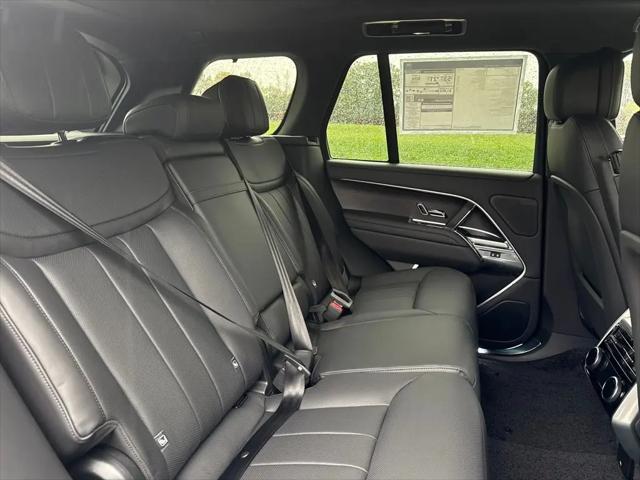 2025 Land Rover Range Rover P550e SE