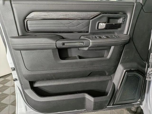 2026 Ram 3500 Limited Crew Cab 4x4 6'4" Box