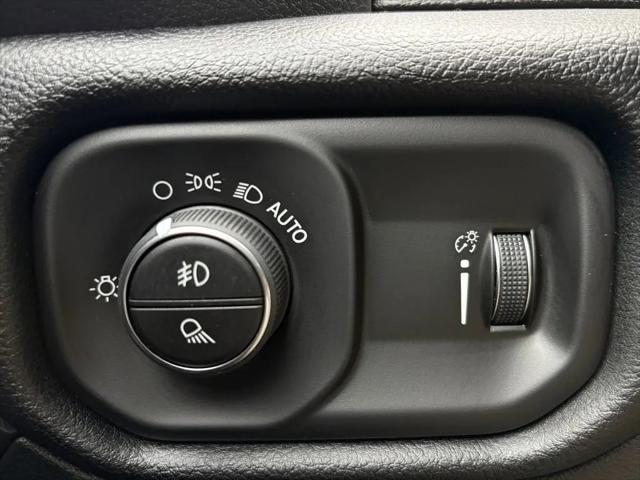 2026 Ram 1500 Big Horn Crew Cab 4x4 57 Box