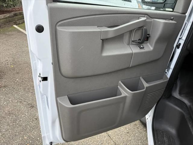 2025 Chevrolet Express Cargo Van RWD 2500 Regular Wheelbase WT