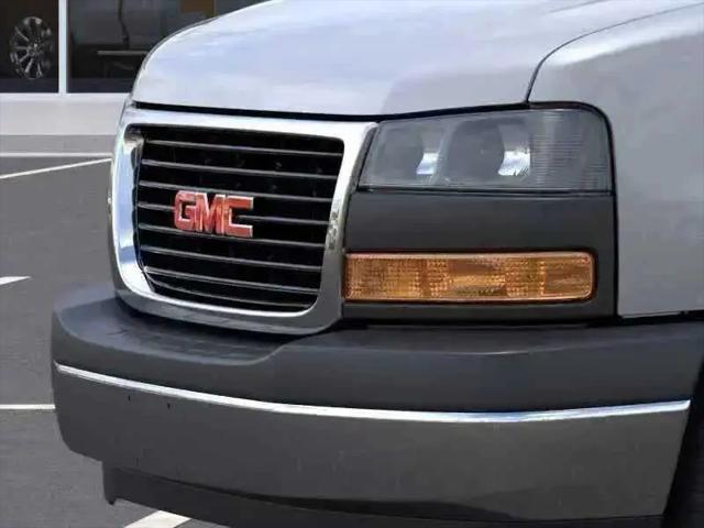 2025 GMC Savana Passenger RWD 3500 Extended Wheelbase LT