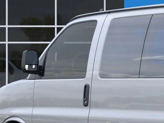 2025 GMC Savana Passenger RWD 3500 Extended Wheelbase LT