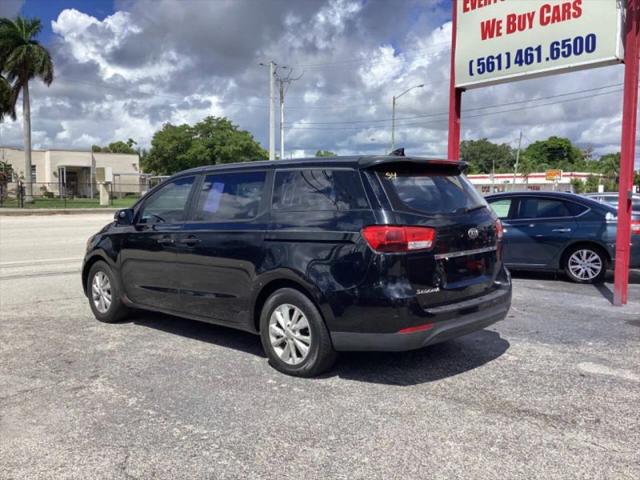 2016 Kia Sedona L