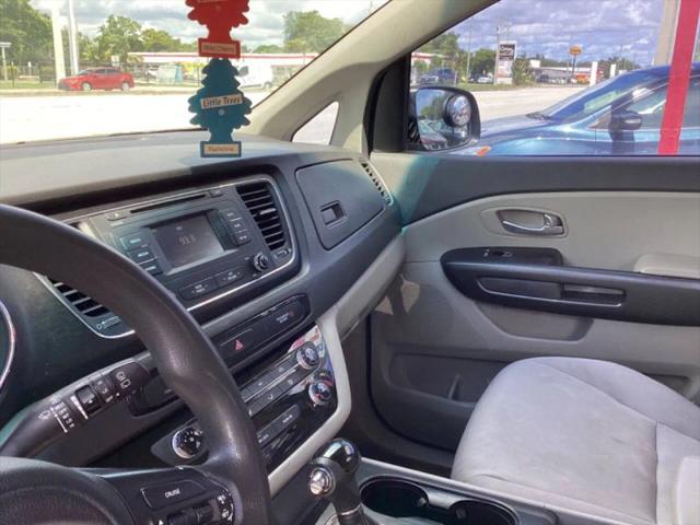 2016 Kia Sedona L