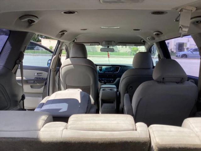 2016 Kia Sedona L