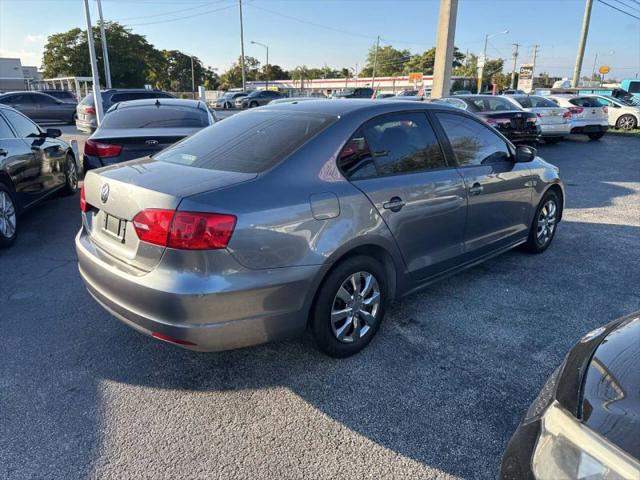 2014 Volkswagen Jetta 2.0L S