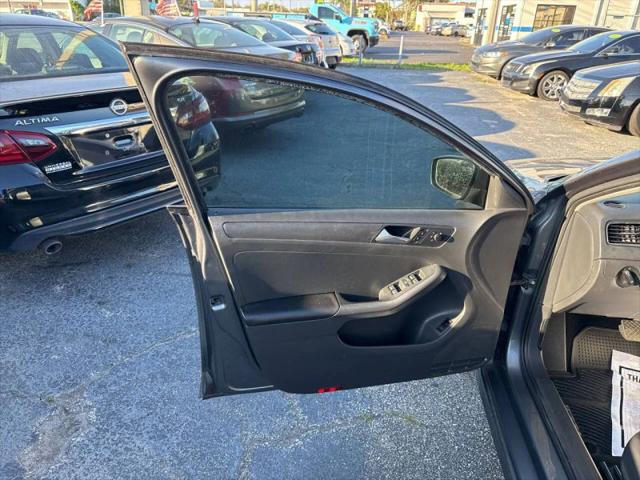 2014 Volkswagen Jetta 2.0L S