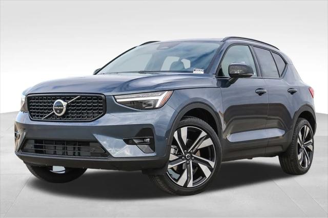 2026 Volvo XC40 Ultra, B5 AWD Gas (mild hybrid), Dark for sale in Fresno, CA