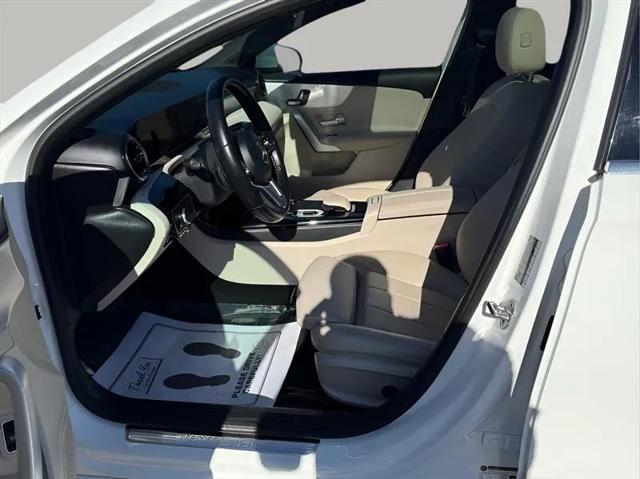 2019 Mercedes-Benz A 220 A 220