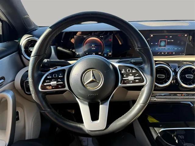 2019 Mercedes-Benz A 220 A 220