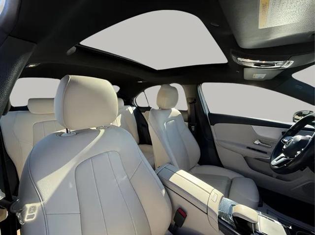 2019 Mercedes-Benz A 220 A 220
