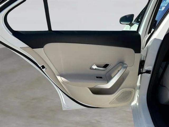 2019 Mercedes-Benz A 220 A 220