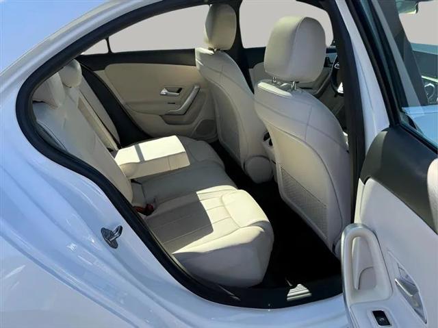 2019 Mercedes-Benz A 220 A 220
