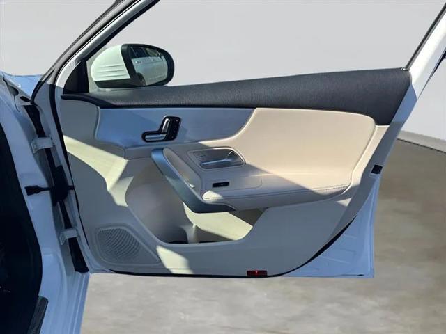 2019 Mercedes-Benz A 220 A 220