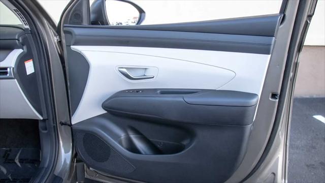 2026 Hyundai Tucson Hybrid Blue SE
