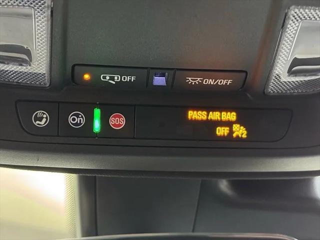 2023 Cadillac XT4 FWD Premium Luxury