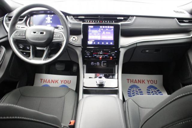 2025 Jeep Grand Cherokee Laredo X 4x2