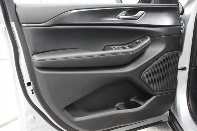 2025 Jeep Grand Cherokee Laredo X 4x2