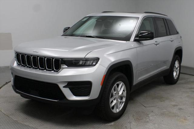 2025 Jeep Grand Cherokee Laredo X 4x2