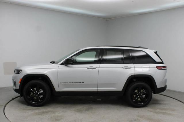 2025 Jeep Grand Cherokee Limited 4x2