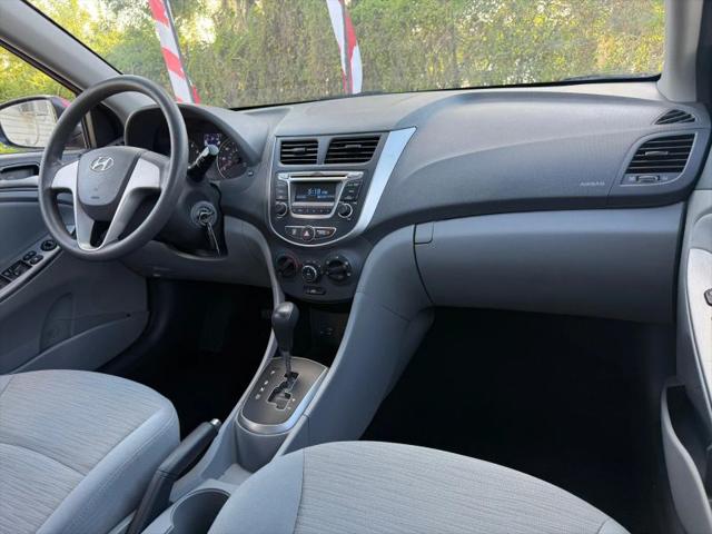 2017 Hyundai Accent SE