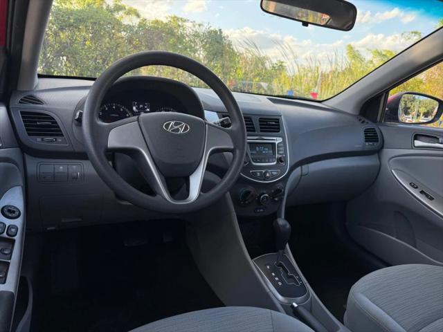 2017 Hyundai Accent SE
