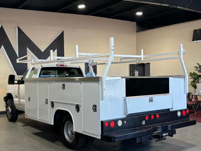 2003 Chevrolet Silverado 3500 Base