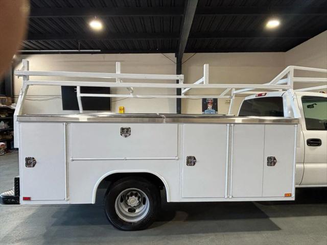 2003 Chevrolet Silverado 3500 Base