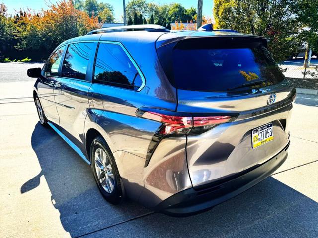 2021 Toyota Sienna XLE