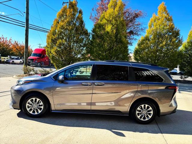 2021 Toyota Sienna XLE