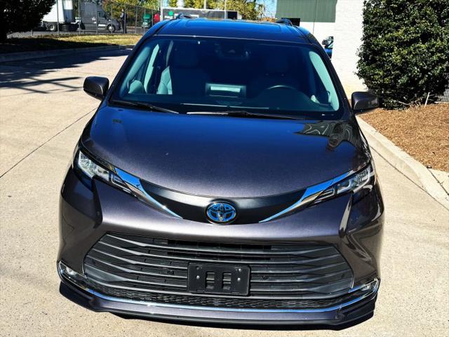 2021 Toyota Sienna XLE