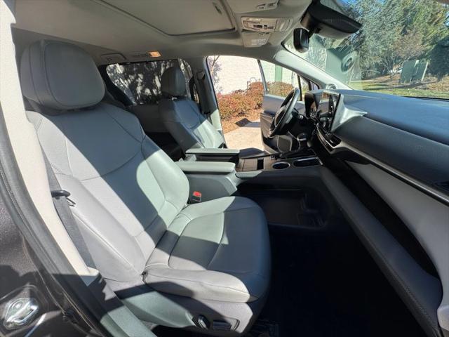2021 Toyota Sienna XLE