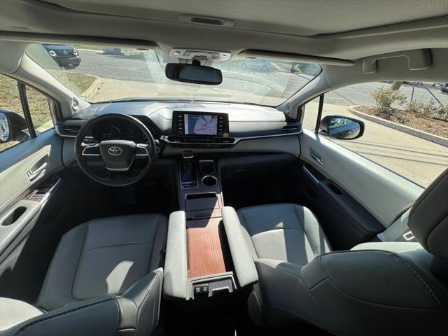 2021 Toyota Sienna XLE