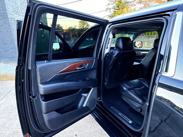 2019 Cadillac Escalade ESV Luxury