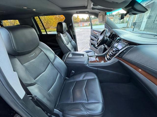 2019 Cadillac Escalade ESV Luxury