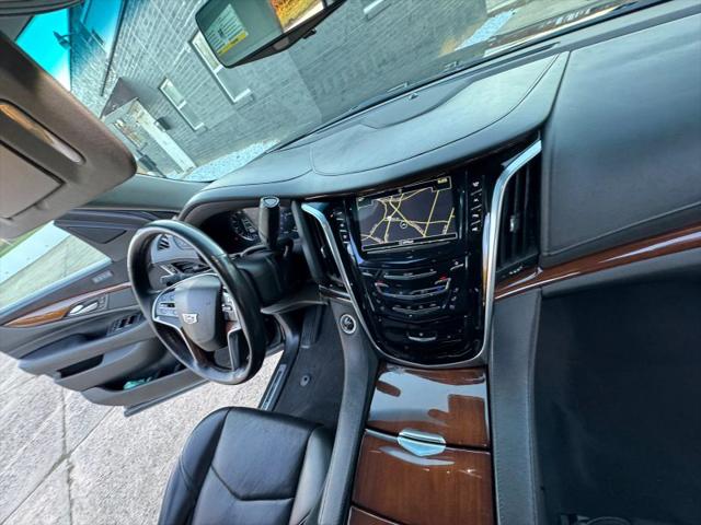 2019 Cadillac Escalade ESV Luxury