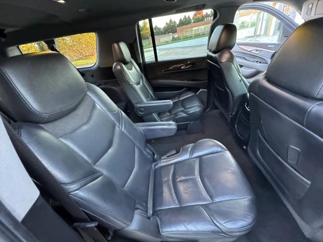 2019 Cadillac Escalade ESV Luxury