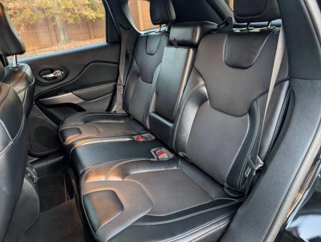 2022 Jeep Cherokee Latitude Lux 4x4