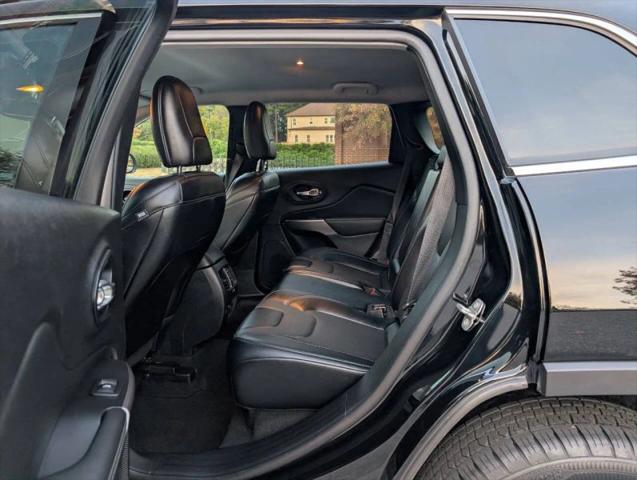 2022 Jeep Cherokee Latitude Lux 4x4