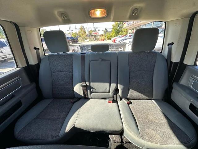 2017 Ram 1500 Big Horn Crew Cab 4x4 5'7" Box