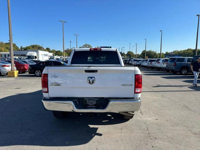 2017 Ram 1500 Big Horn Crew Cab 4x4 5'7" Box